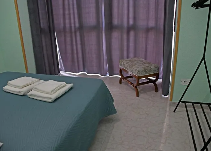 La Plazuela Arenas de San Pedro